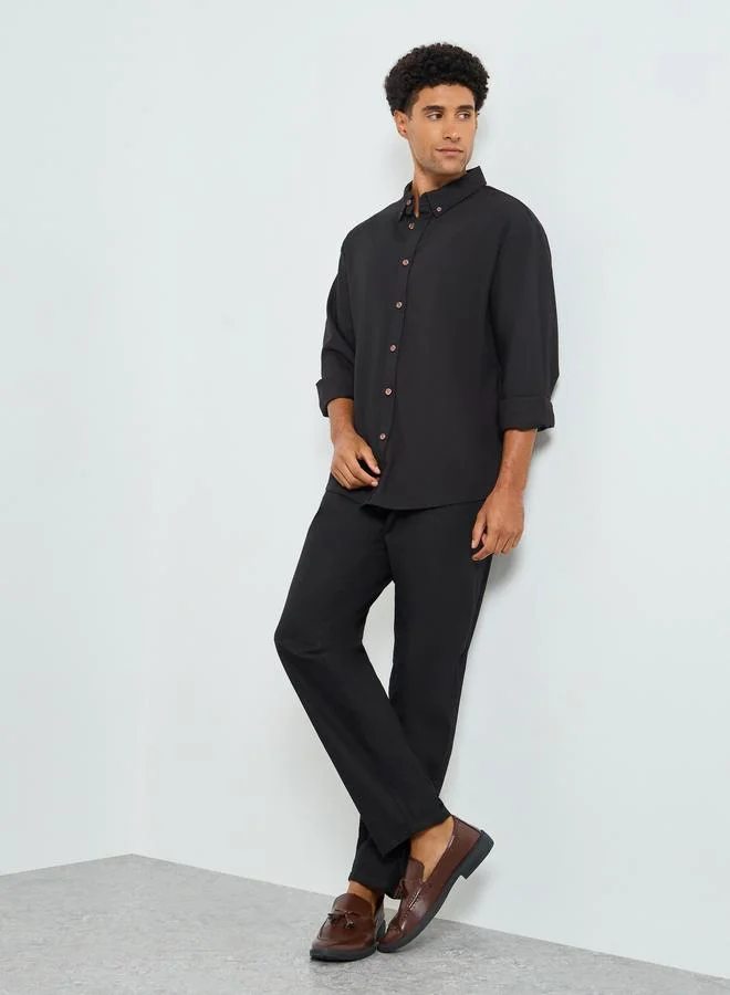 Men Black Pleated Tapered Linen Trousers